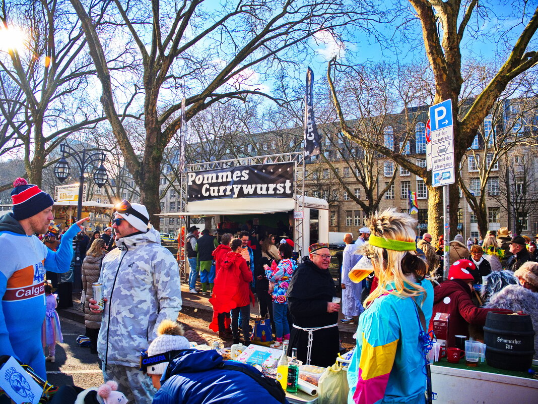 *** - Witalij Löwin