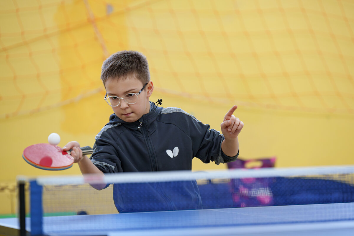 *** - Виктор Фельдшеров