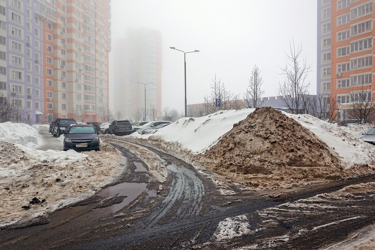Утро весеннее во дворе - Валерий Иванович Утро весеннее во дворе - Валерий Иванович