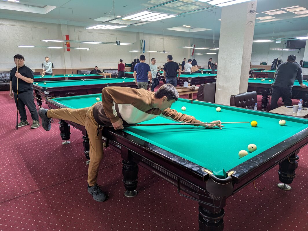 Удар - Андрей Хлопонин Удар - Андрей Хлопонин