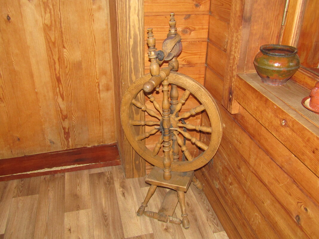 "Женские руки к ней прикасались"... - Galaelina ***