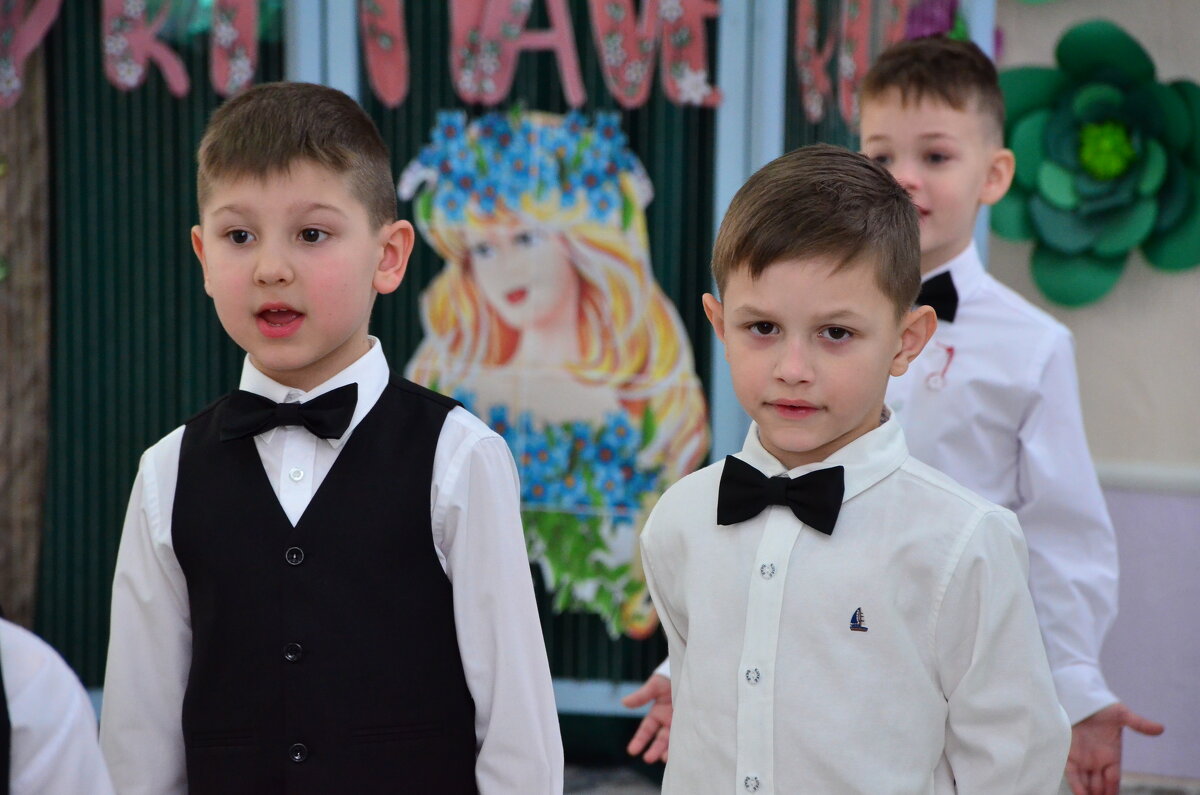 Свеженькие утренники 8 Марта  ,№2 - александр донченко