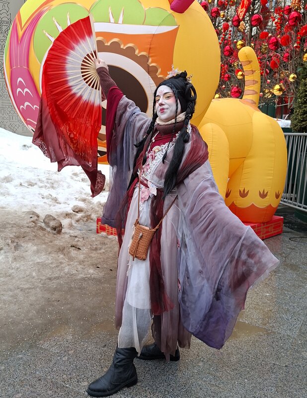 Хули-цзин - лисичка, у которой 9 хвостов. - ИРЭН@ . Хули-цзин - лисичка, у которой 9 хвостов. - ИРЭН@ .