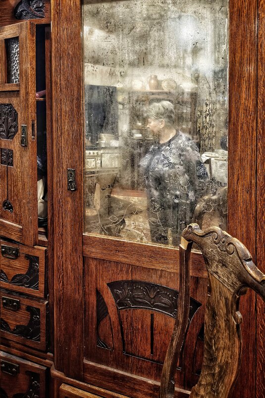 В зеркале старом - Sergey 