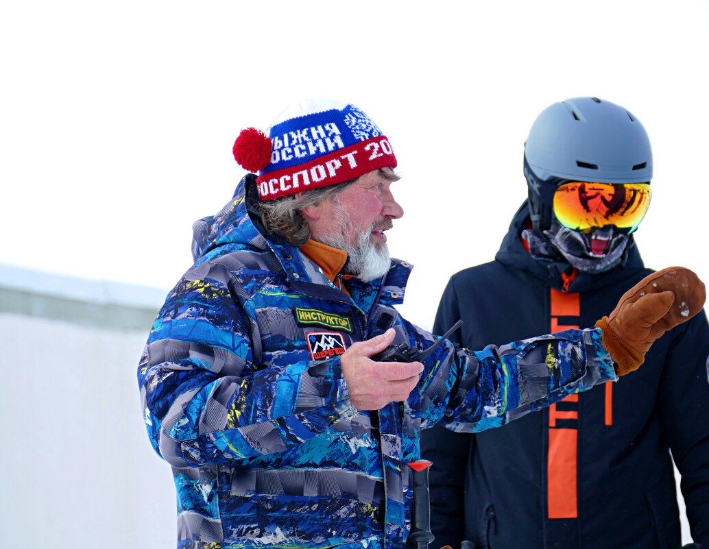 Инструктор - Олег 