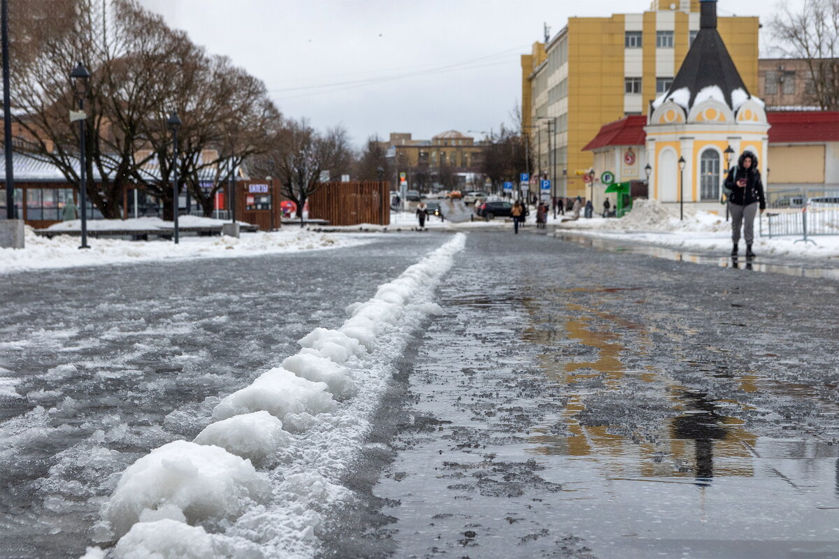 Между мартом и февралём. - Анатолий. Chesnavik. Между мартом и февралём. - Анатолий. Chesnavik.