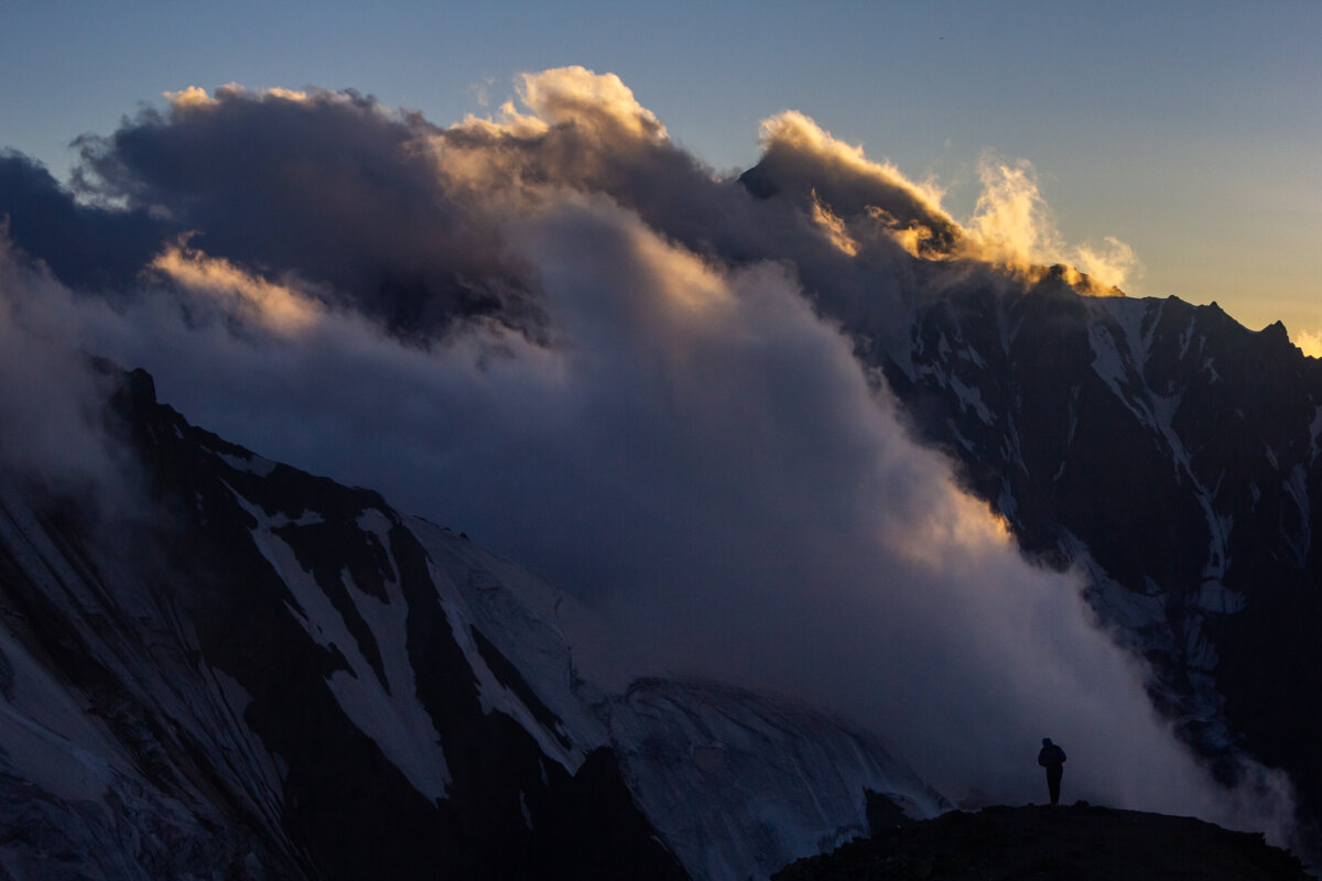 В тени - Алексей 