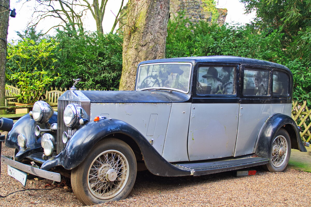 *** - Witalij Löwin