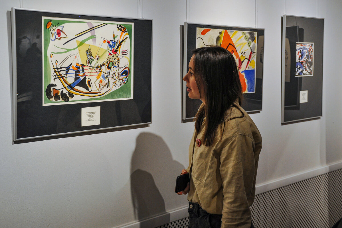 На выставке Василия Кандинского - Татьяна Машошина На выставке Василия Кандинского - Татьяна Машошина