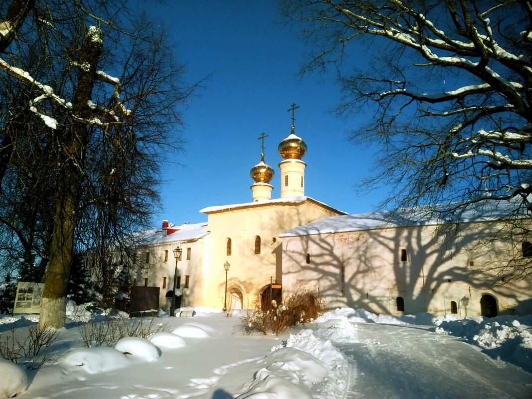 зимний монастырь - Сергей Кочнев