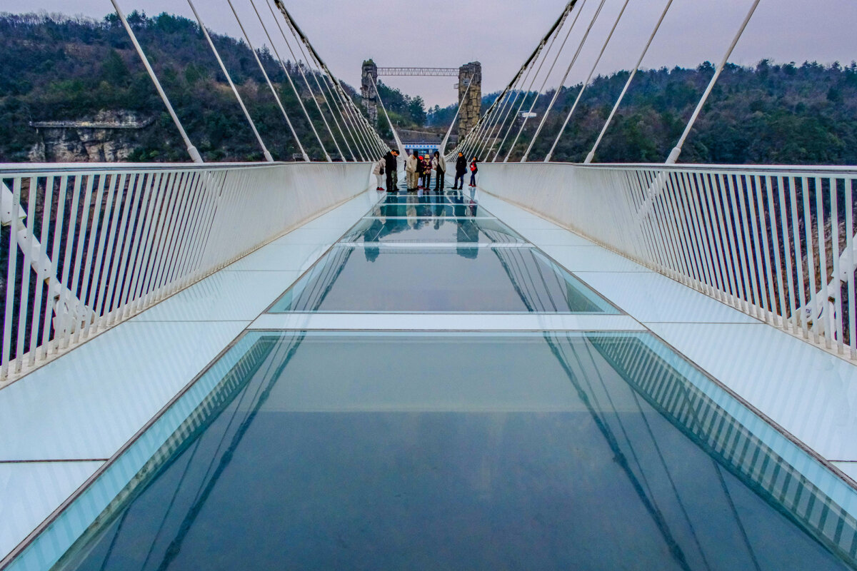 Самый длинный в мире стеклянный мост - Георгий А