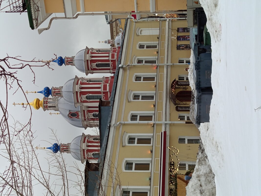 * * * - Андрей Лукьянов