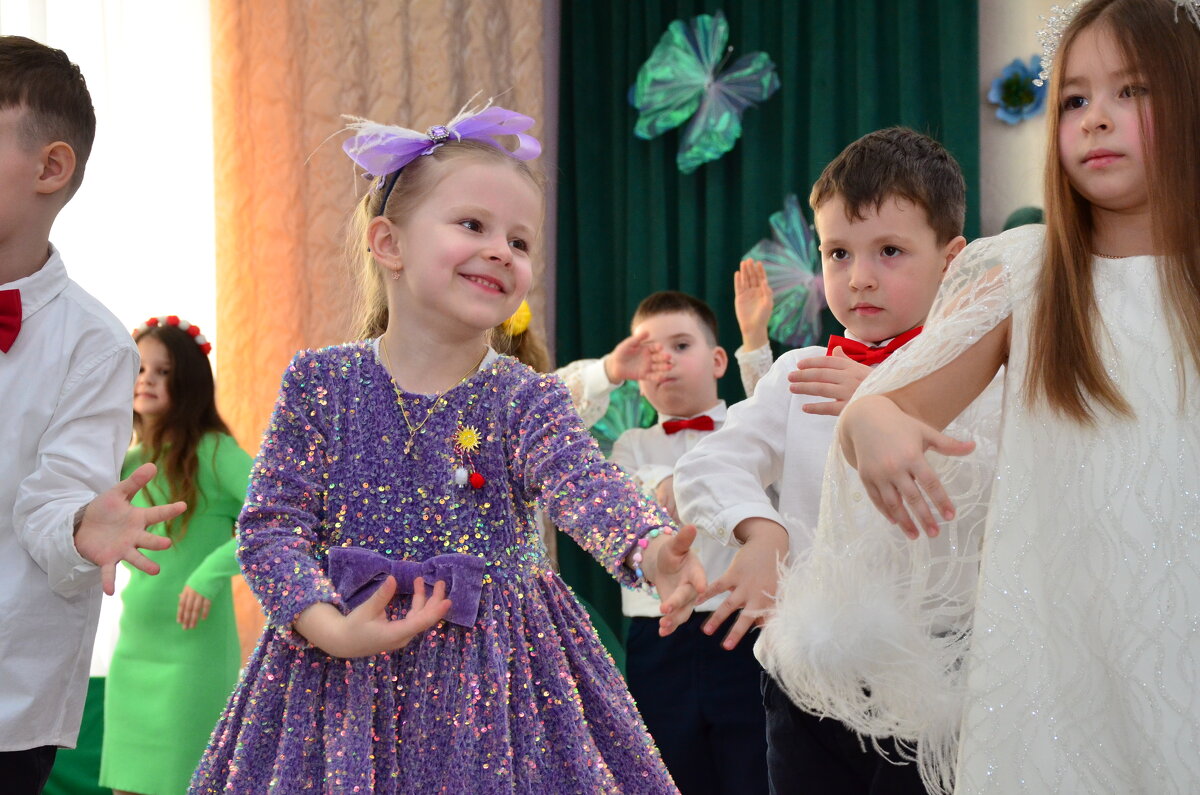 Концерт  *8 марта* - александр донченко