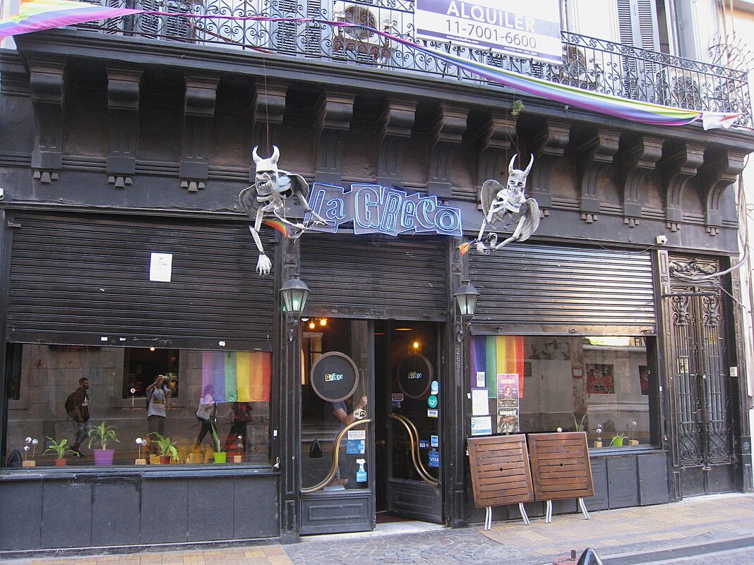 Дьявольское заведение в Буэнос-Айресе. - unix (Илья Утропов)