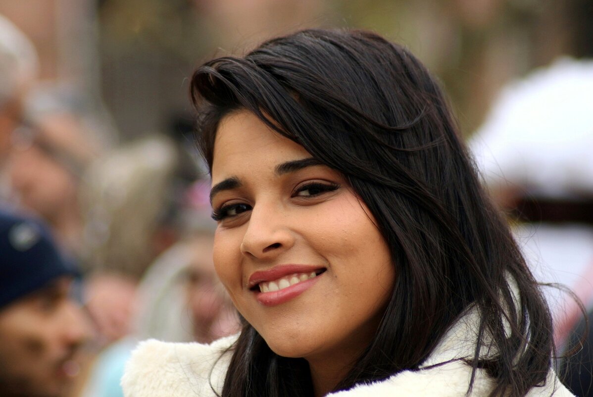 Вчера был праздник у девчат... - Юрий. Шмаков Вчера был праздник у девчат... - Юрий. Шмаков