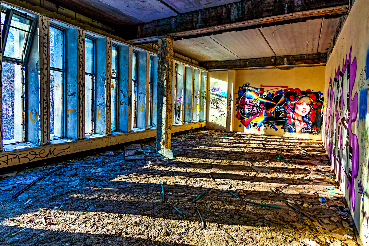 Когда-то это был кинотеатр (2). - Игорь Викторов