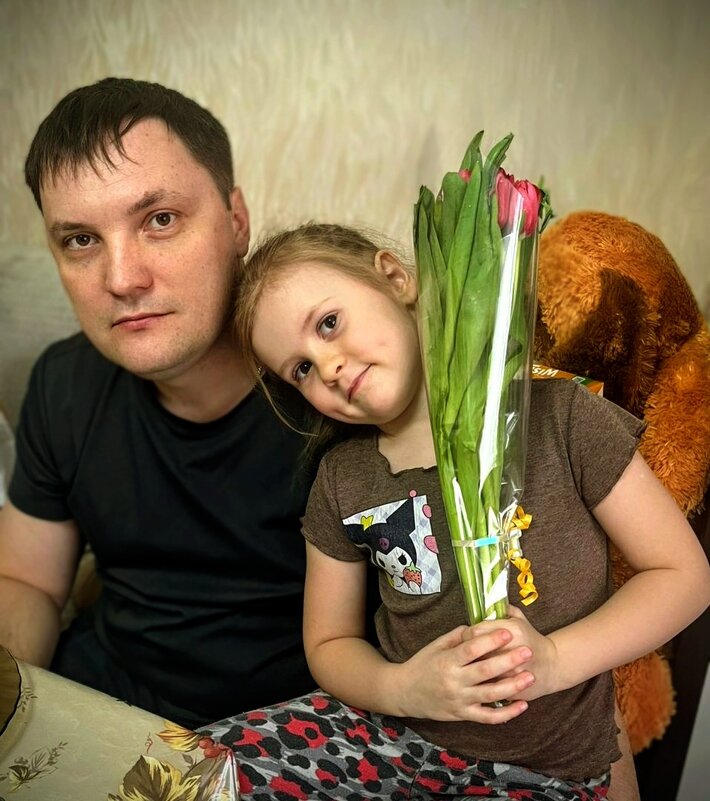 Март - Андрей Хлопонин