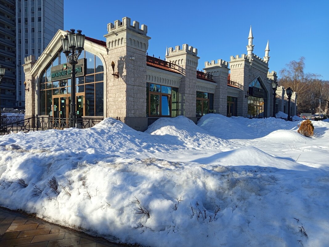 Настоящий март (какой ждем) - Андрей Лукьянов