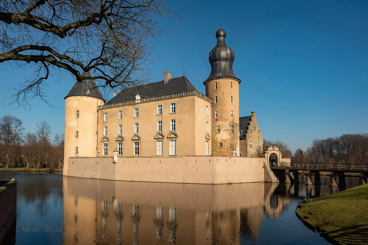 Замок Гемен... - Николай Гирш