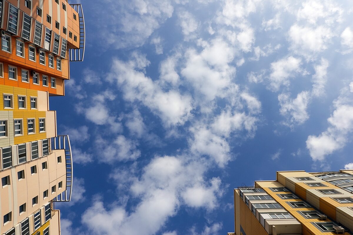 Весеннее небо - Валерий Иванович