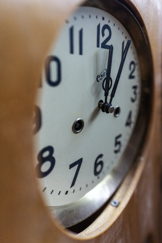 Стоят - sorovey Sol