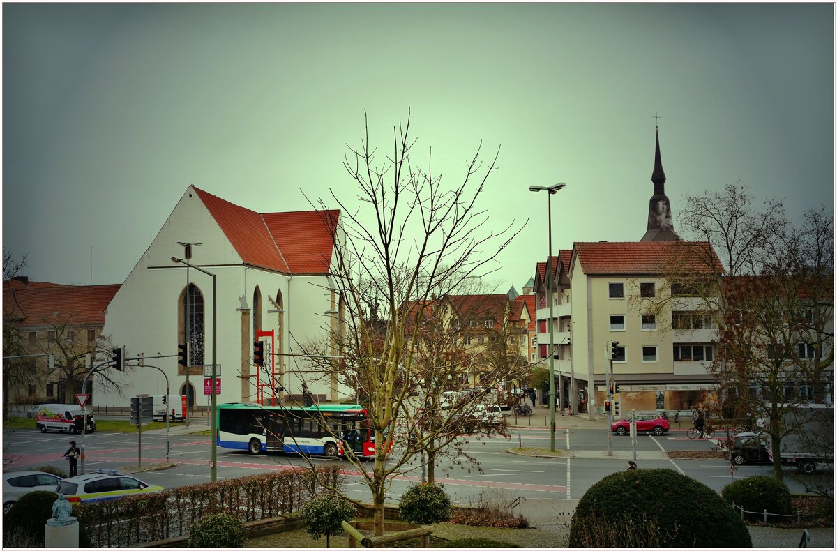 В ГОРОДЕ... - Elvira E. 