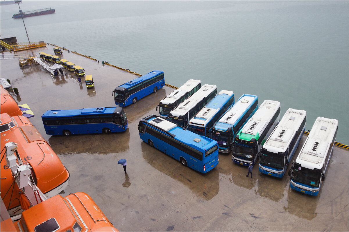 Не очень-то туристическая погода... - Валерий Готлиб