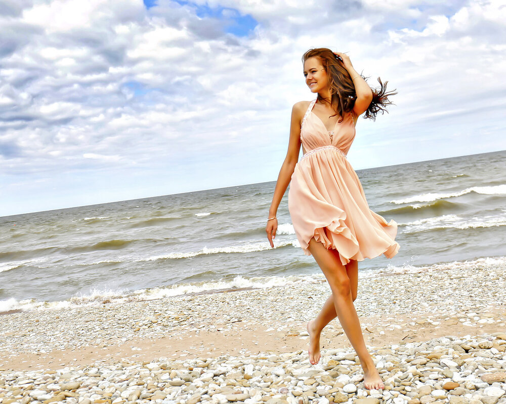 Девушка на берегу - Игорь Парв