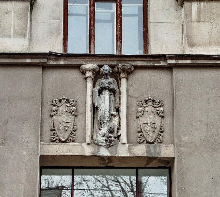 Длм с рыцарями. - Александр Чеботарь