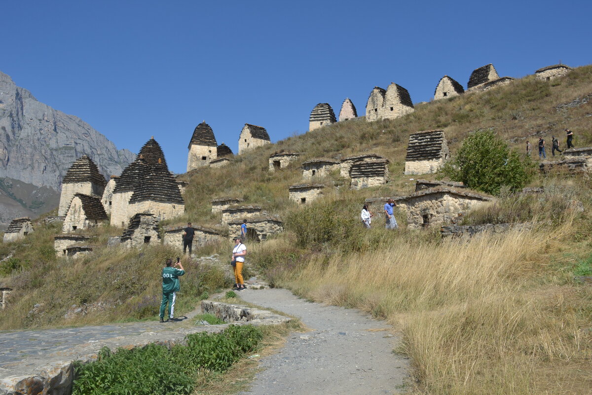Осетия. Город мертвых. - Сергей 