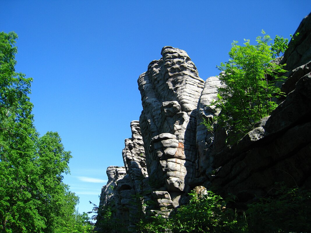 Скалы Семь Братьев, Россия. - unix (Илья Утропов) Скалы Семь Братьев, Россия. - unix (Илья Утропов)