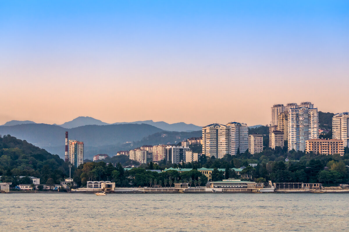 Летним вечером в Сочи - Игорь Сикорский Летним вечером в Сочи - Игорь Сикорский