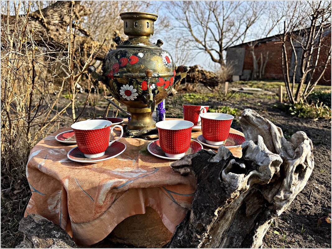 У Дома рыбака. - Валерия Комова