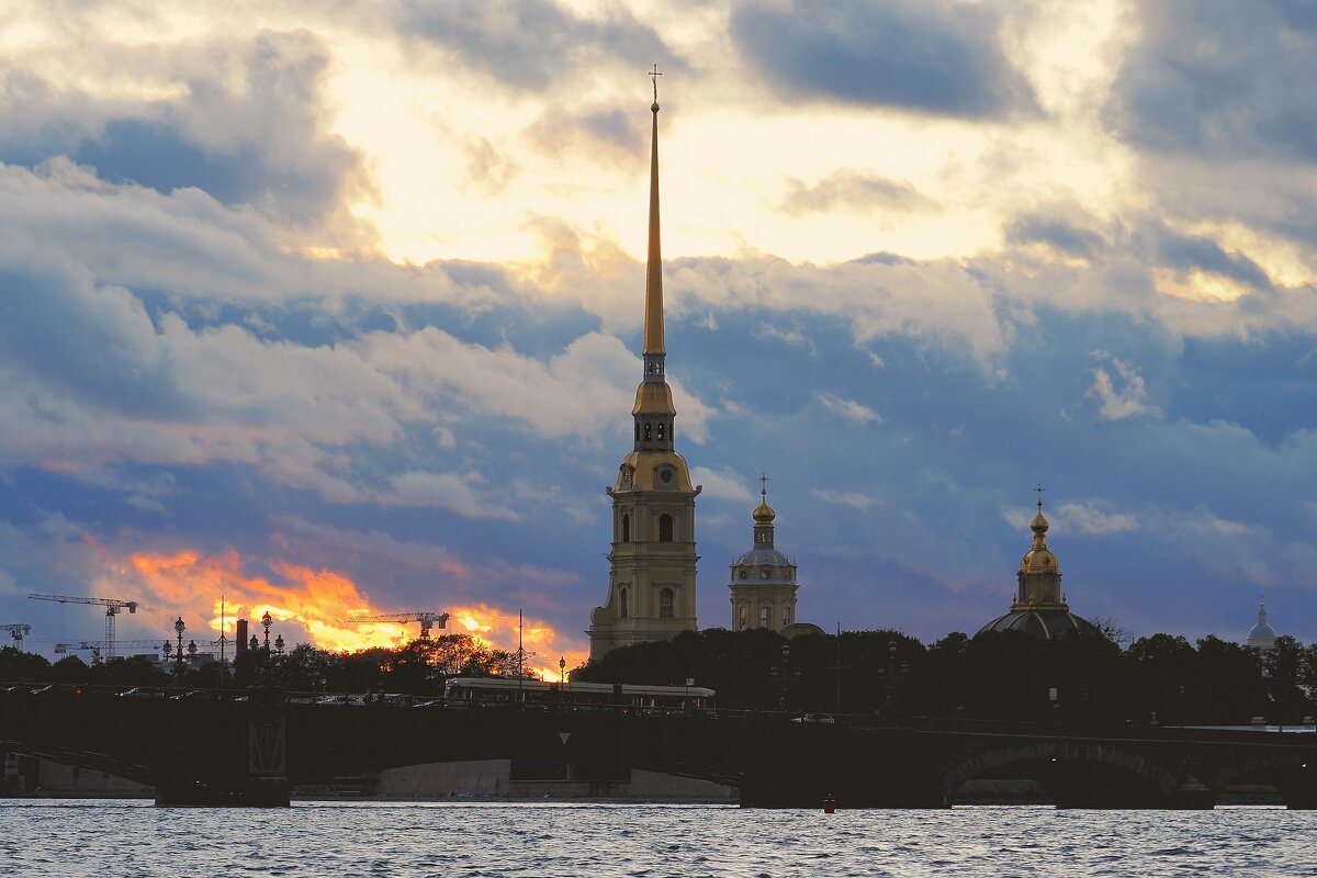 В осеннем Санкт-Петербурге. - Евгений Седов