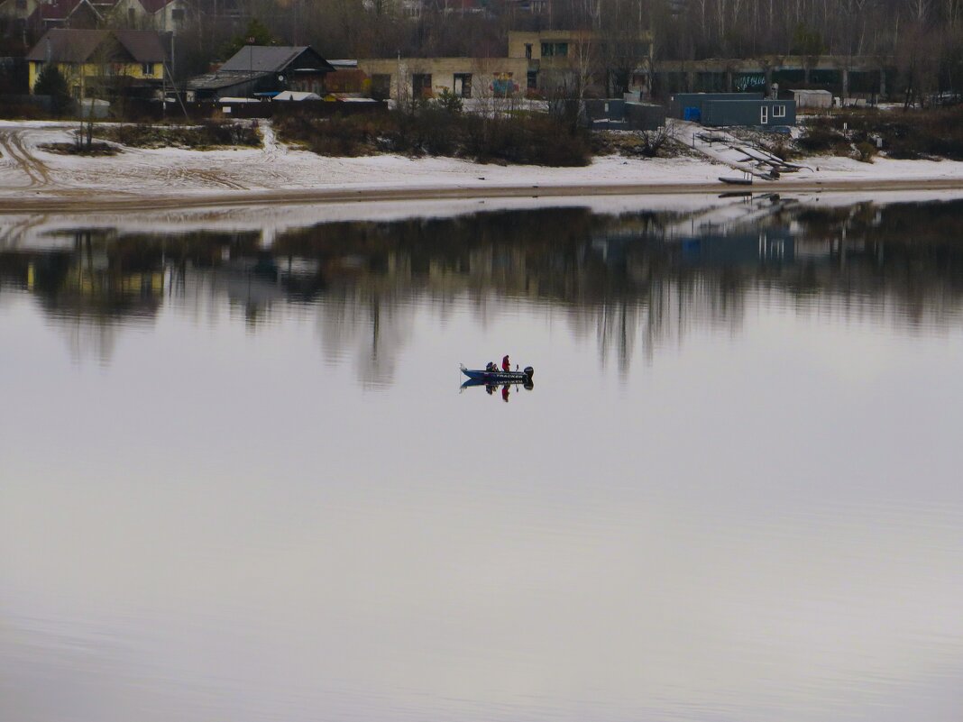 Одинокий рыбак - Лариса С.