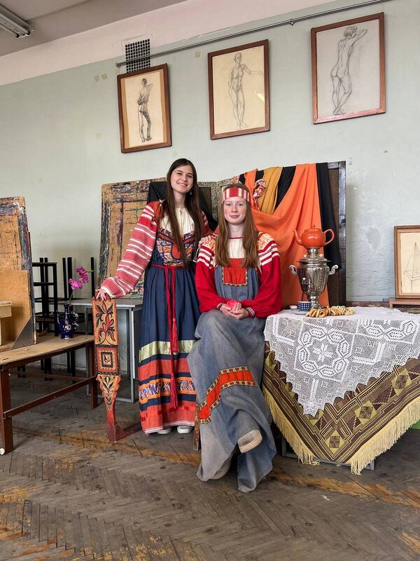 Перерыв на чай в изостудии. - Олег Чернов