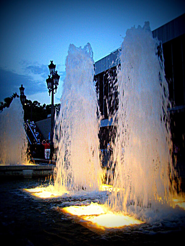 Поющие фонтаны Барсело.ны - Владимир Драгунский