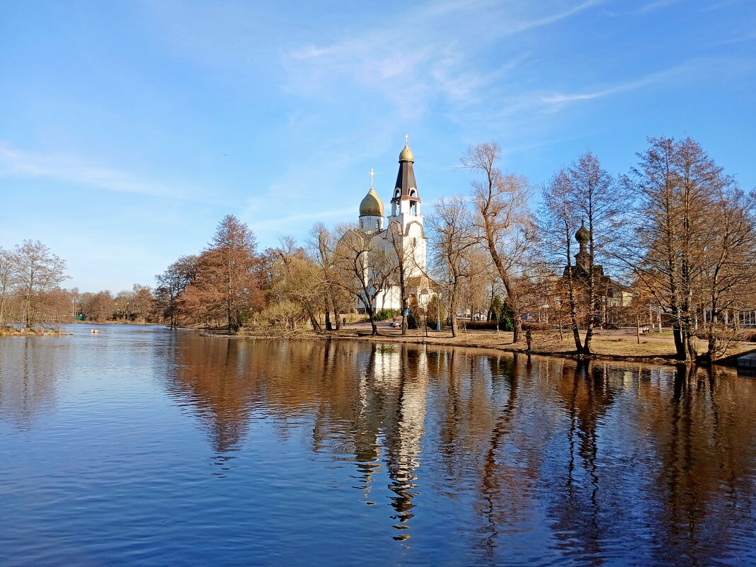 Вид на собор св. Петра и Павла. - Лия ☼ Вид на собор св. Петра и Павла. - Лия ☼