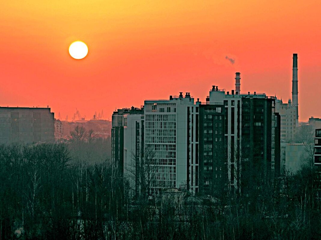 Мартовский закат - Юрий Велицкий