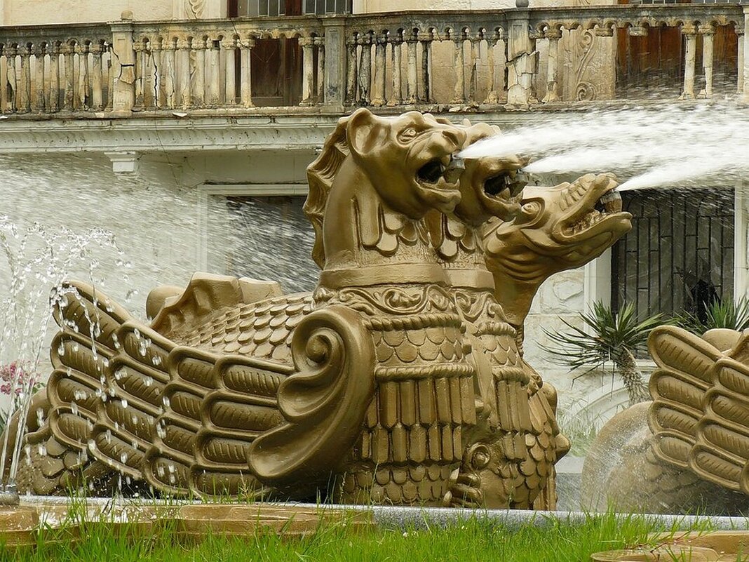 Драконы?В Абхазии?... - Александр Герасенков