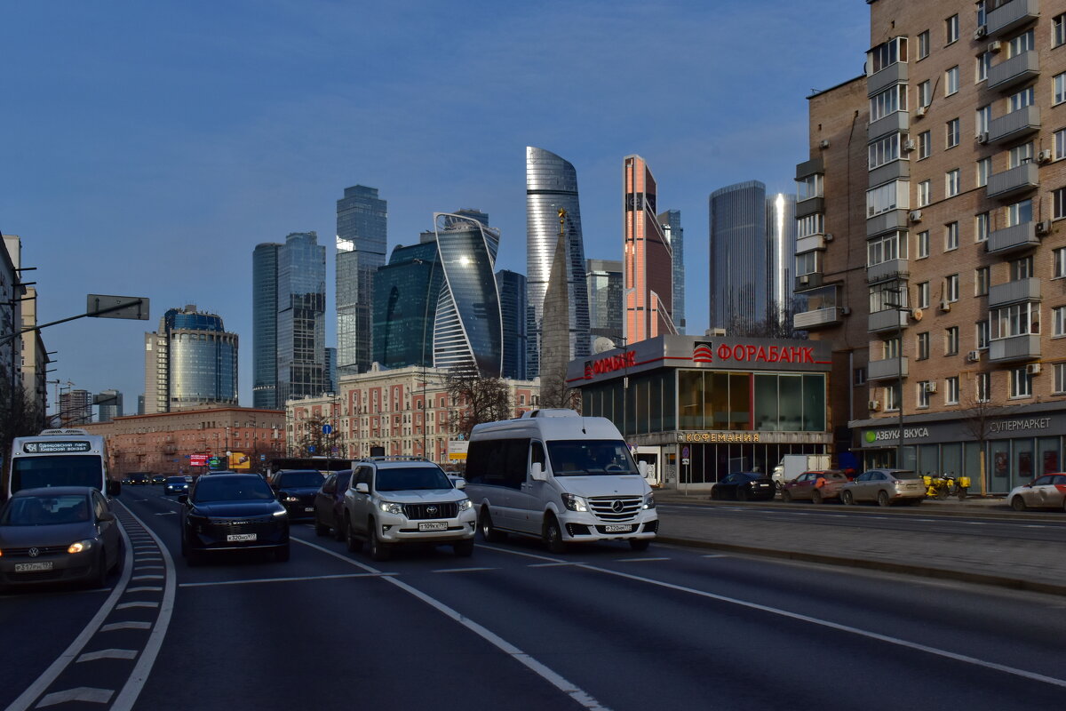 Утро в столице - Роман Пацкевич