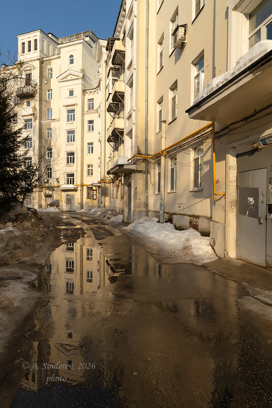 Март в городе - Александр Синдерёв