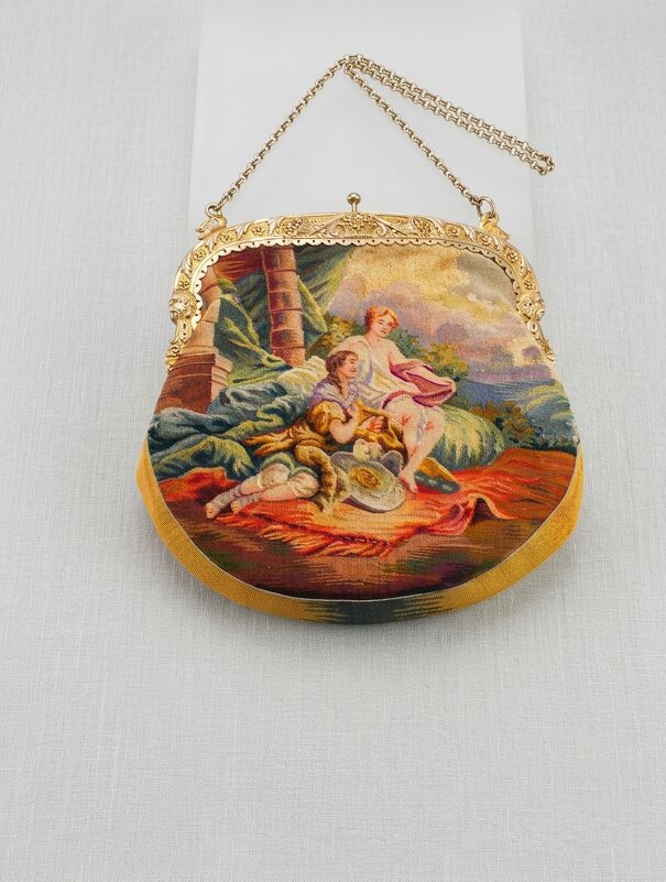 Выставка "Дамская сумочка XIX – XX веков" - Alisia La DEMA Выставка "Дамская сумочка XIX – XX веков" - Alisia La DEMA