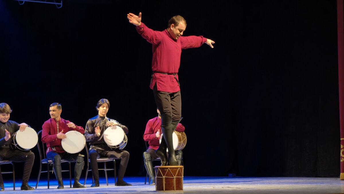 Танец на барабане - Мариша Танец на барабане - Мариша