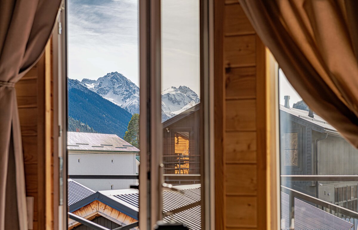 Манящий вид из комнаты! - Вячеслав Назаренко