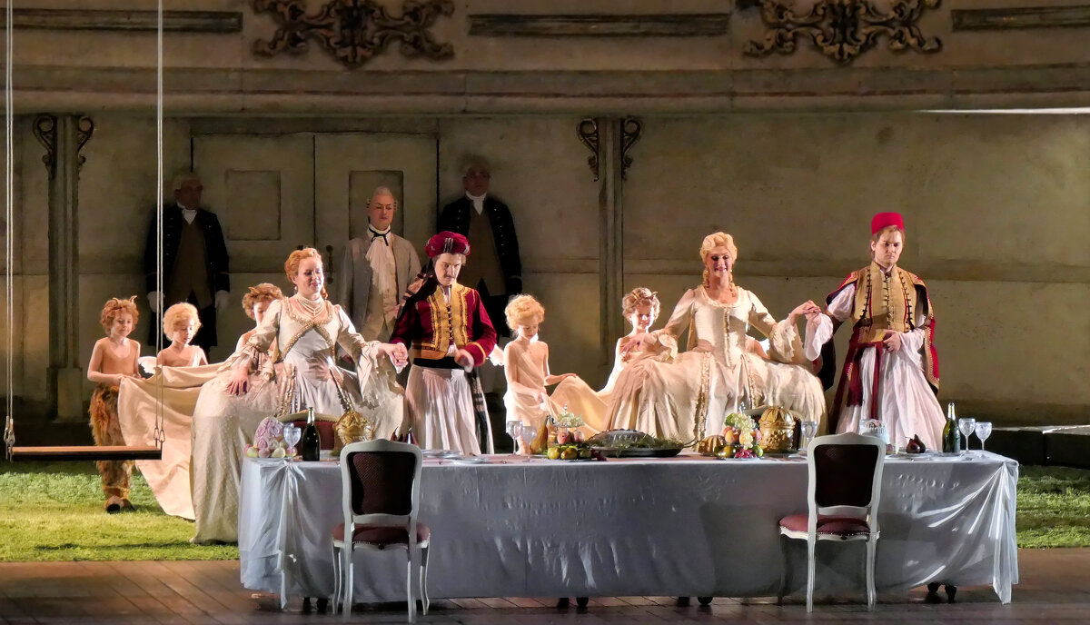 Опера "Так поступают все женщины или Школа влюбленных" - Валерий Судачок