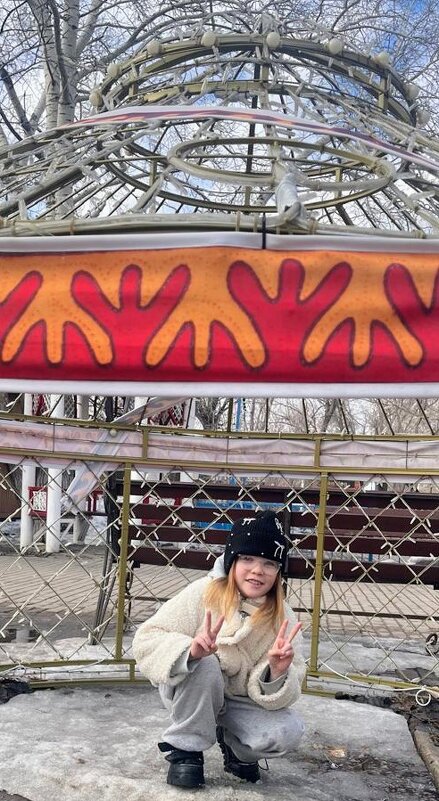 Праздник закончился - Андрей Хлопонин