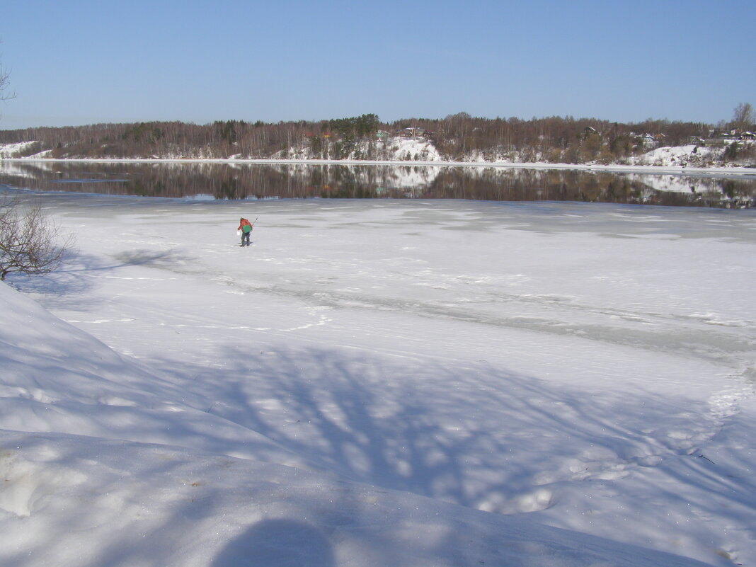 Рыбак на Волге в марте :) - Анна Воробьева