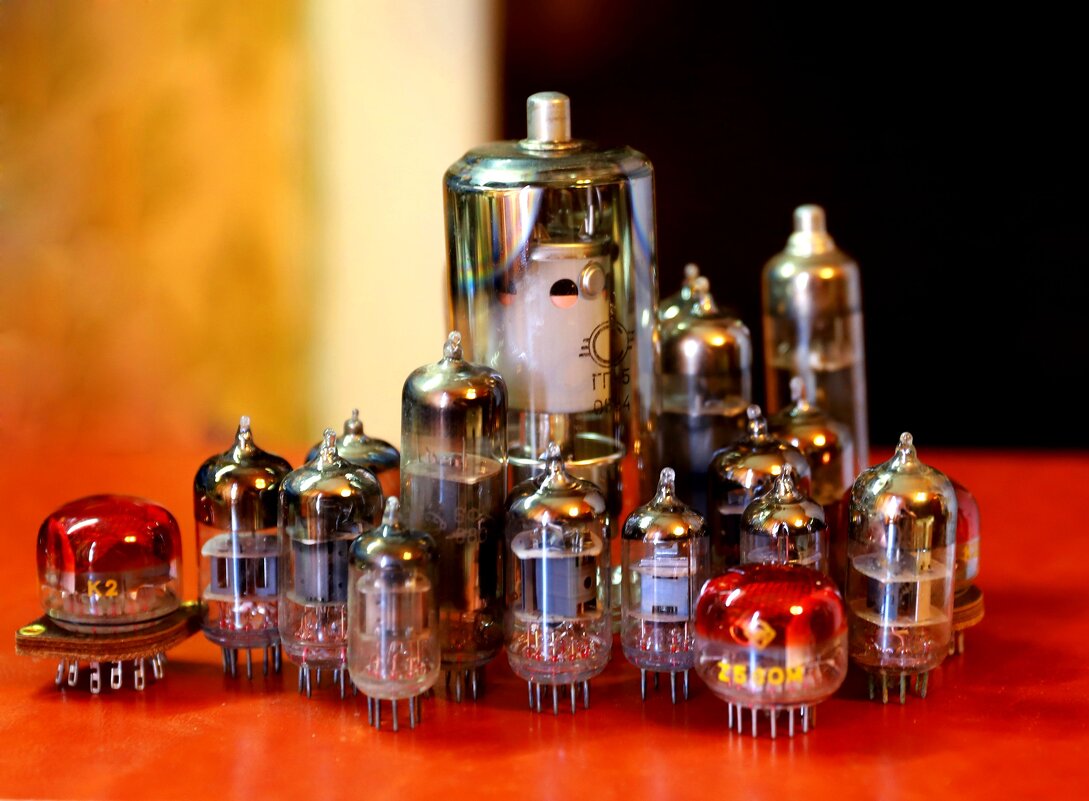 *** - Андрей Л. В.