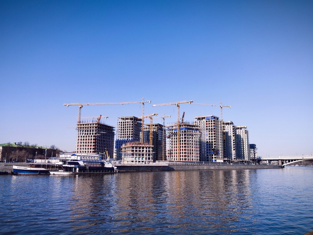 Москва строится. - Наталья Вязигина